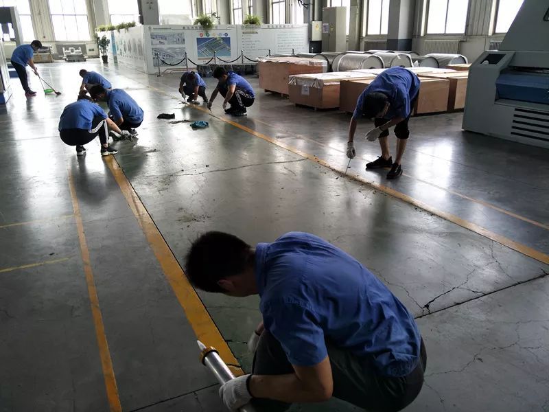 一線員工齊參與，車間通道煥然一新——記一次保潔改善活動